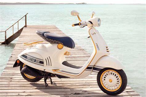 prix vespa dior|Dior Vespa price.